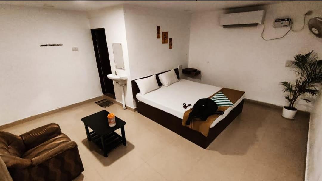 Olive Resort - Spacious 7 Bhk Ac Rooms With 1 Acre Garden, Swimming Pool And Outdoor Games Chennai Exterior photo